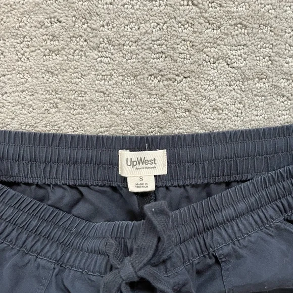 UpWest Elastic Shorts - Picture 2 of 2